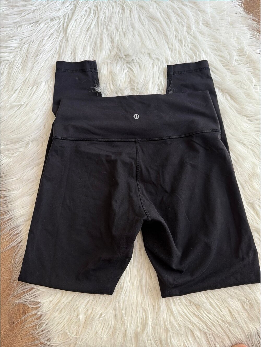 Lululemon Wunder Under high rise  Tight 28” Leggings size 10